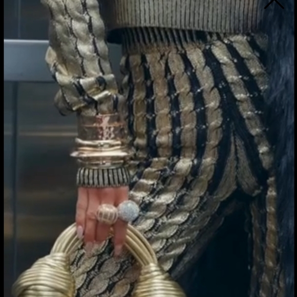 Gold Patterned Women's Sweater Pants Set NWOT - Picture 5 of 6